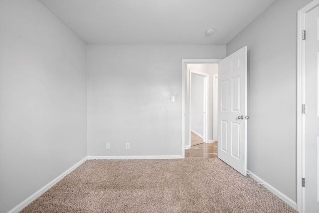 935 Hugh Hunter Rd, Oak Grove, KY 42262