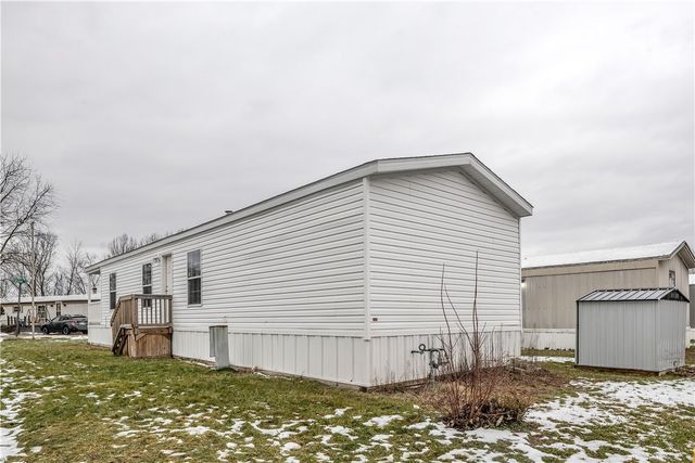 253 Colleen Ln, Jeannette, PA 15644