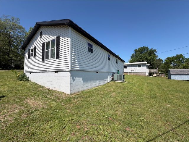604 Missouri Place, Huntsville, AR 72740