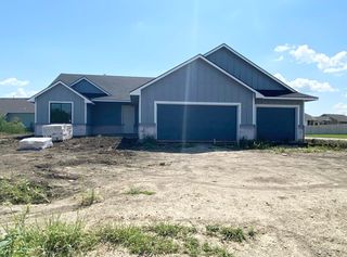 2116 S Tara Falls, Wichita, KS 67207