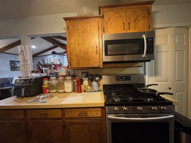 817 S Bell Street, Hamilton, TX 76531