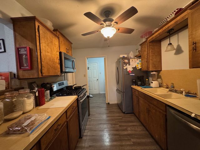 817 S Bell Street, Hamilton, TX 76531