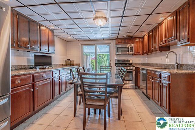 1806 E. Cambridge Street, Allentown City, PA 18109