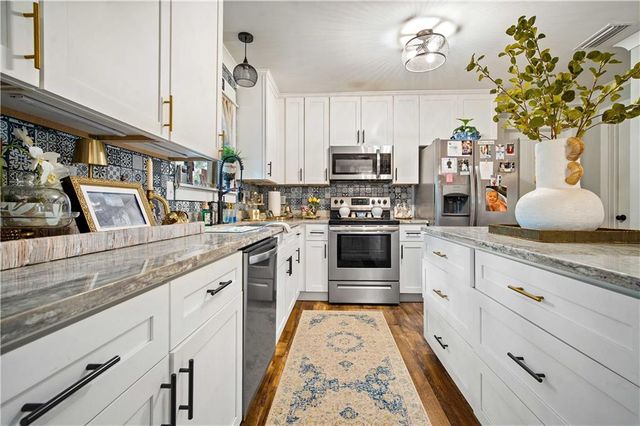 4250 Camellia Circle W, Semmes, AL 36575