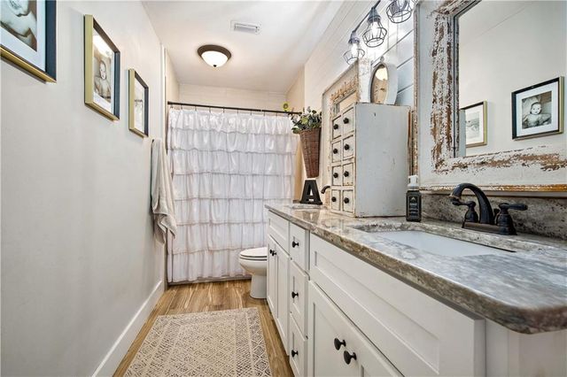 4250 Camellia Circle W, Semmes, AL 36575