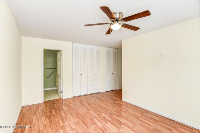 902 Harbor Club Drive 902, Parlin, NJ 08859