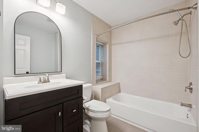 923 S 3RD ST, Philadelphia, PA 19147