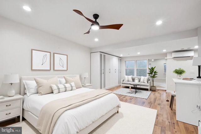 923 S 3RD ST, Philadelphia, PA 19147