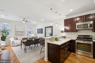 923 S 3RD ST, Philadelphia, PA 19147