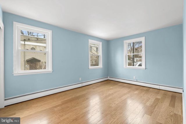 46 S STATE RD, Upper Darby, PA 19082