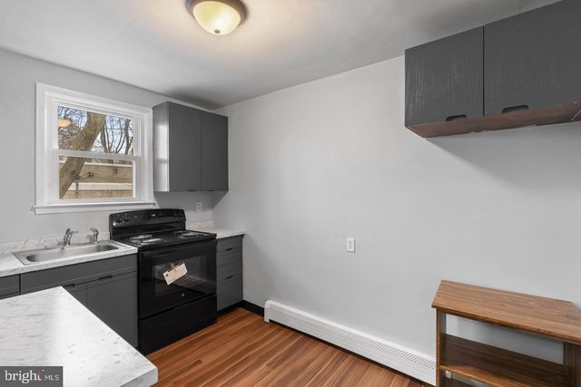 46 S STATE RD, Upper Darby, PA 19082