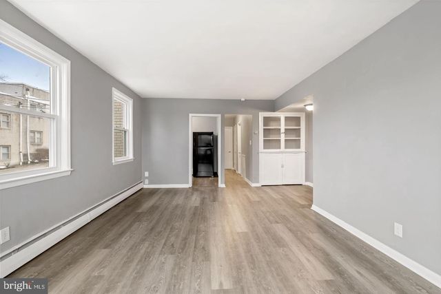 46 S STATE RD, Upper Darby, PA 19082