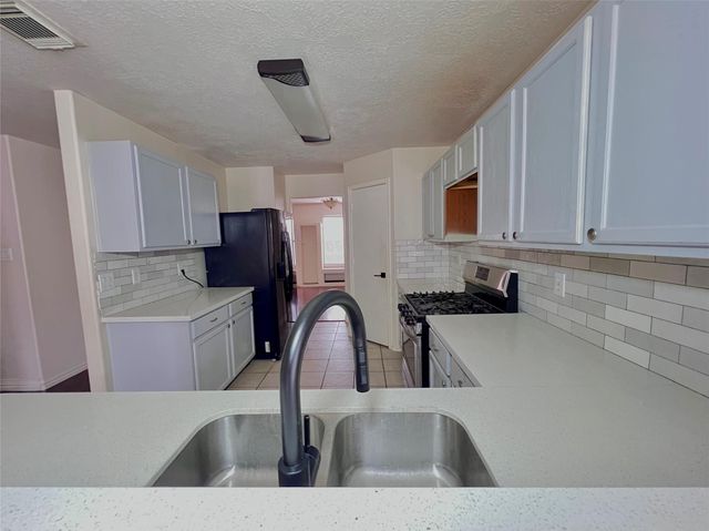 19031 Prairie Bluff Drive, Cypress, TX 77433