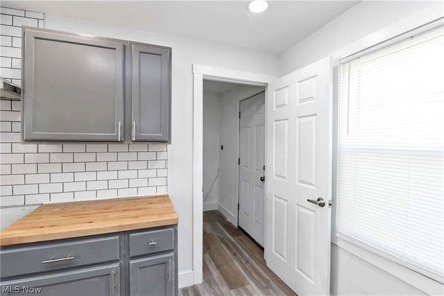 4384 E 144th Street, Cleveland, OH 44128