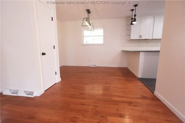 2214 Oakhurst Drive, South Charleston, WV 25309