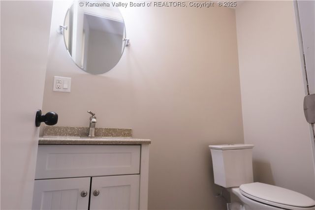 2214 Oakhurst Drive, South Charleston, WV 25309