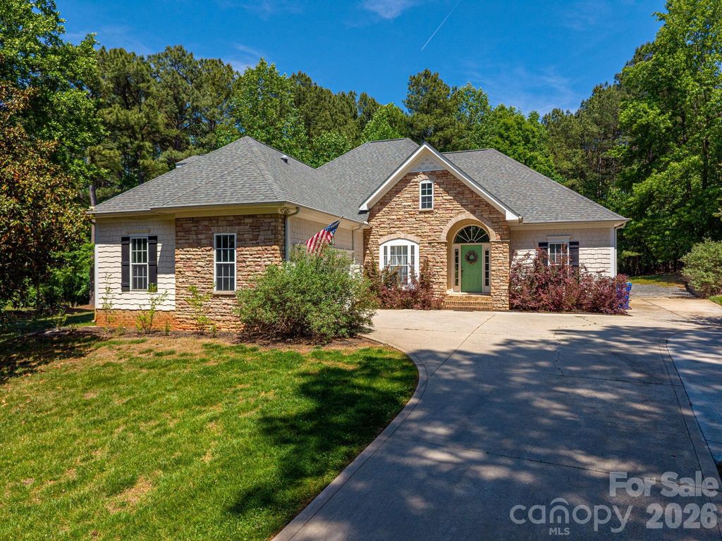 122 Maple View Drive 114, Troutman, NC 28166