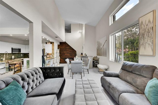 5691 NW 125th Avenue, Coral Springs, FL 33076