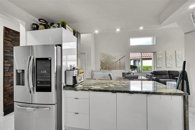 5691 NW 125th Avenue, Coral Springs, FL 33076