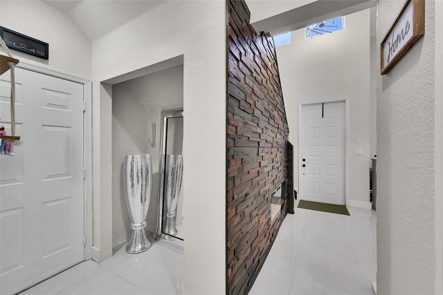 5691 NW 125th Avenue, Coral Springs, FL 33076