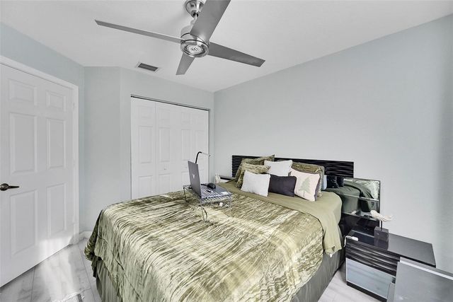 5691 NW 125th Avenue, Coral Springs, FL 33076