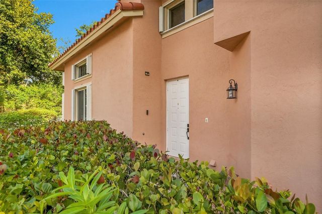 5691 NW 125th Avenue, Coral Springs, FL 33076