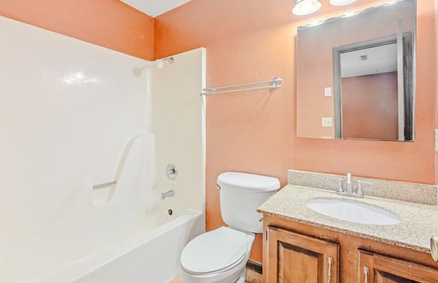 601 N SHENANDOAH DR, Columbia, MO 65201