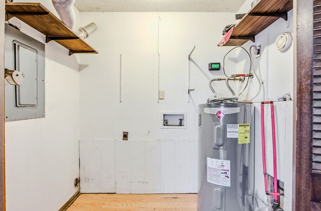 601 N SHENANDOAH DR, Columbia, MO 65201