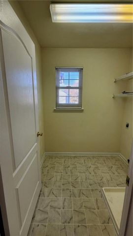 2445 Lewis DR, Virginia Beach, VA 23454