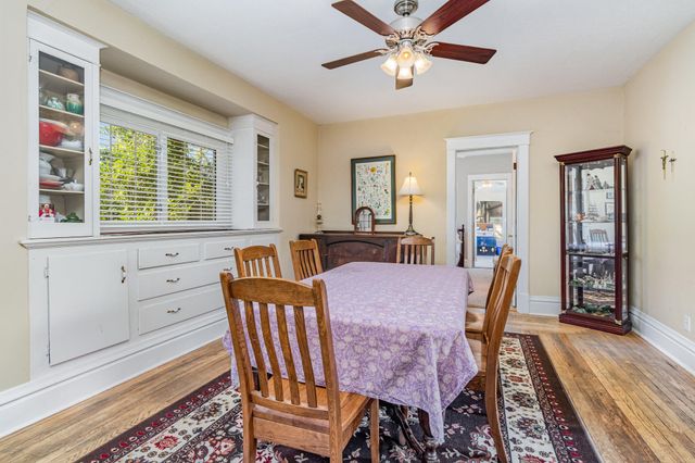 1330 W Maple Street, Kalamazoo, MI 49008