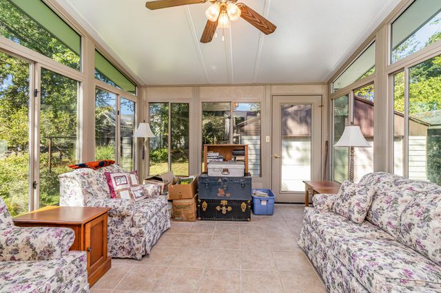 1330 W Maple Street, Kalamazoo, MI 49008