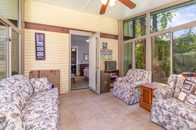 1330 W Maple Street, Kalamazoo, MI 49008