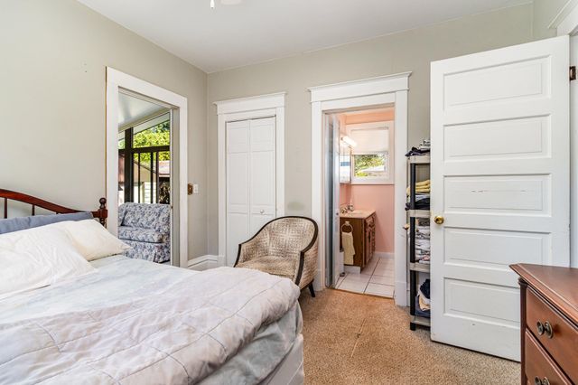 1330 W Maple Street, Kalamazoo, MI 49008