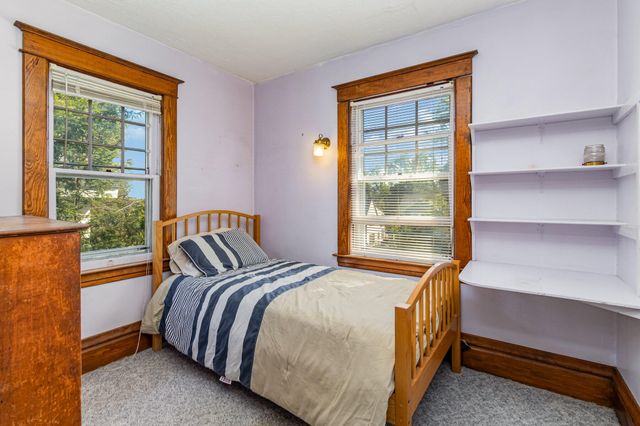 1330 W Maple Street, Kalamazoo, MI 49008