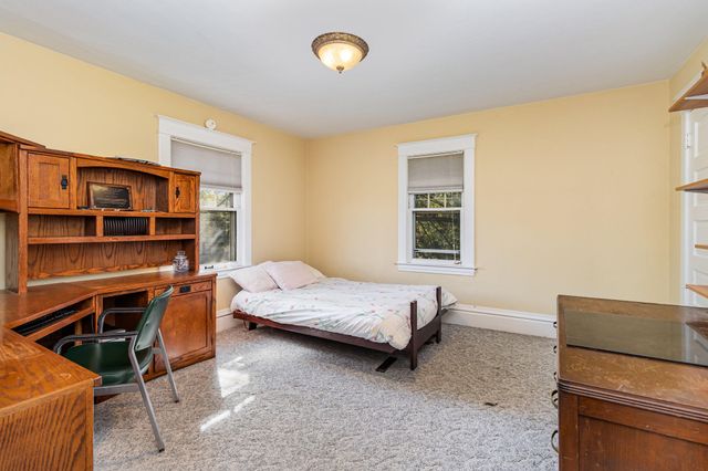 1330 W Maple Street, Kalamazoo, MI 49008