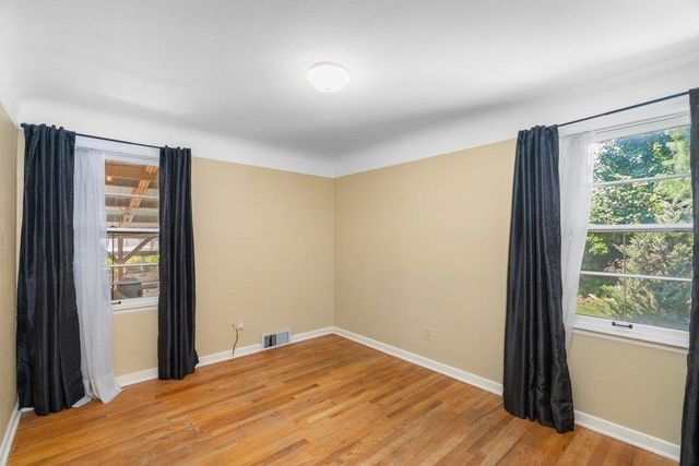 2804 W LONGFELLOW AVE. Ave, Spokane, WA 99205