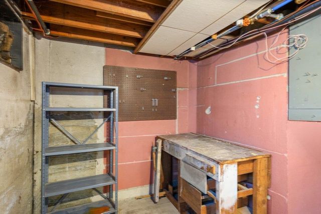 2804 W LONGFELLOW AVE. Ave, Spokane, WA 99205
