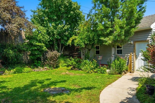 2804 W LONGFELLOW AVE. Ave, Spokane, WA 99205