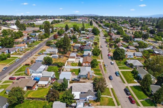 2804 W LONGFELLOW AVE. Ave, Spokane, WA 99205