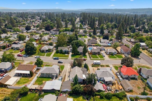 2804 W LONGFELLOW AVE. Ave, Spokane, WA 99205