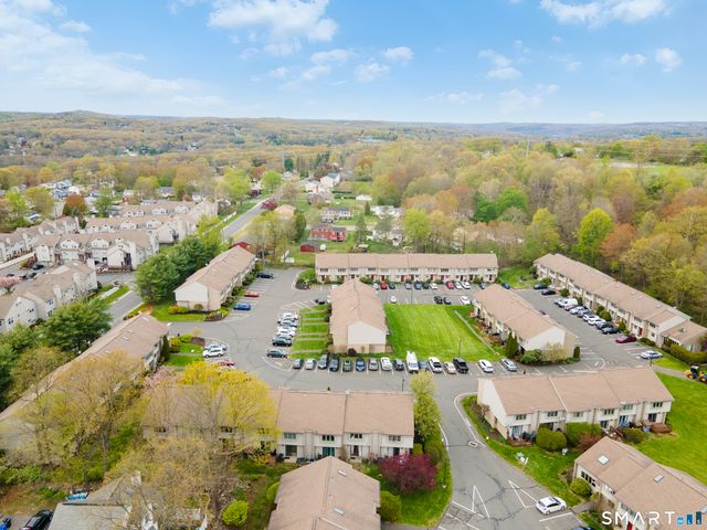 827 Oronoke Road 9-2, Waterbury, CT 06708