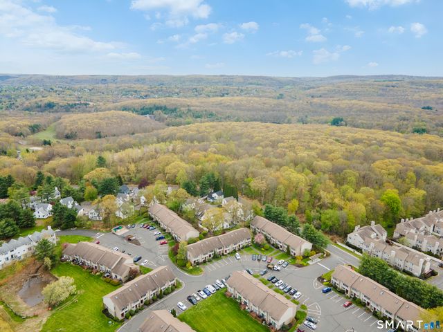 827 Oronoke Road 9-2, Waterbury, CT 06708