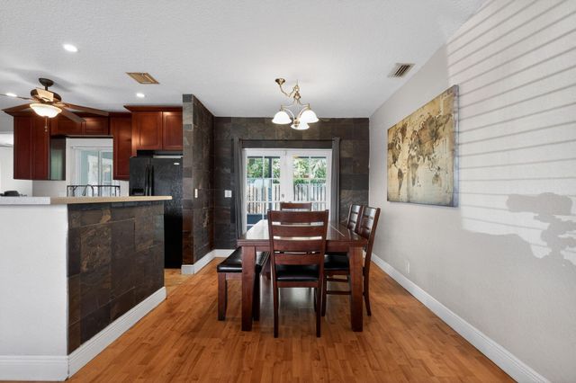 301 SE 3rd Street, Deerfield Beach, FL 33441