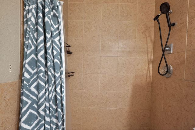 301 SE 3rd Street, Deerfield Beach, FL 33441