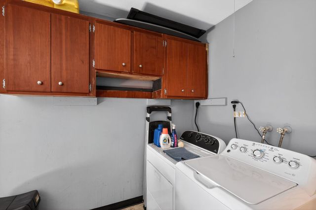 301 SE 3rd Street, Deerfield Beach, FL 33441