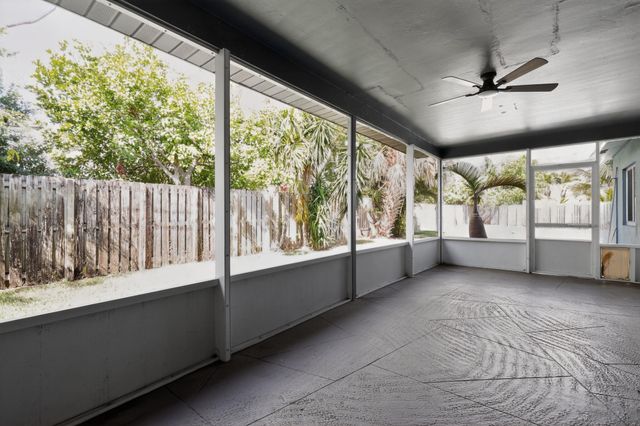 301 SE 3rd Street, Deerfield Beach, FL 33441