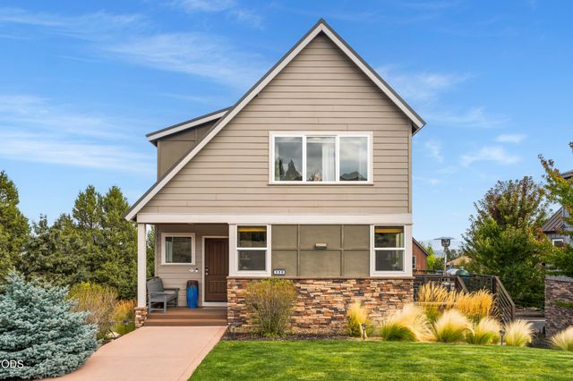 328 Parks Loop, Redmond, OR 97756