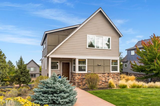 328 Parks Loop, Redmond, OR 97756