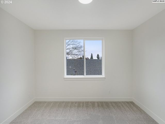 5867 Ne Prescott St 6, Portland, OR 97218