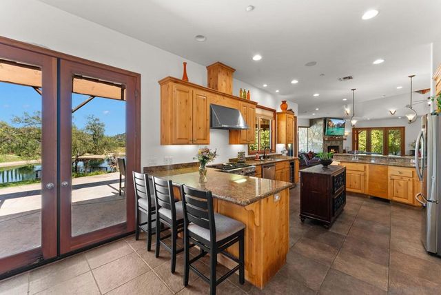 7051 Mount Olympus Drive, Fallbrook, CA 92028